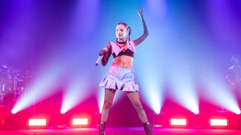 Emilia Mernes en Chile