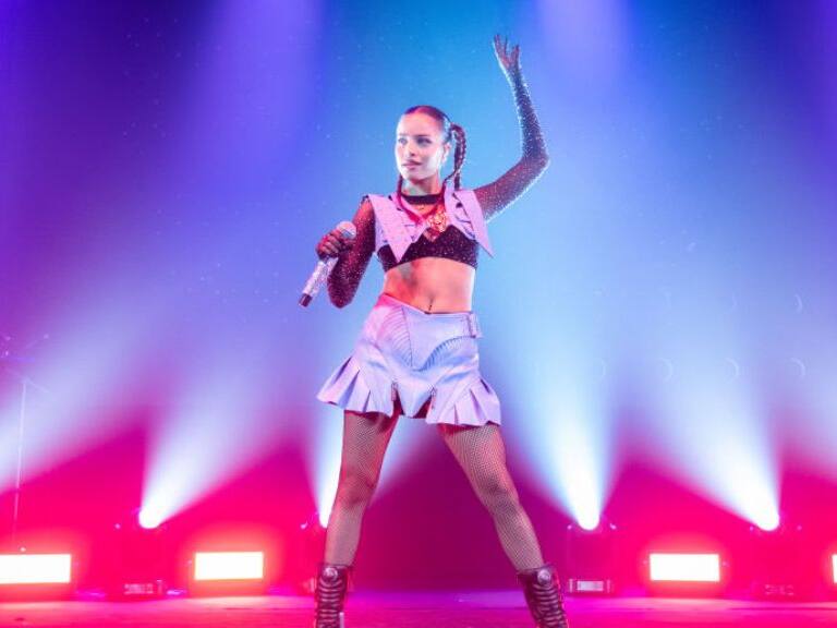 Emilia Mernes en Chile