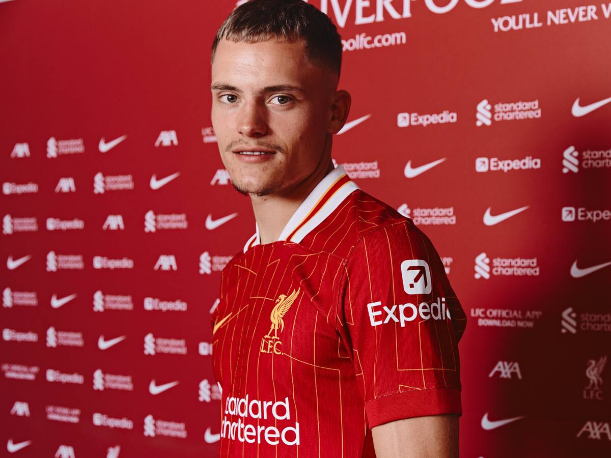 Liverpool remece el mercado de fichajes con el traspaso más caro en la historia de la Premier League