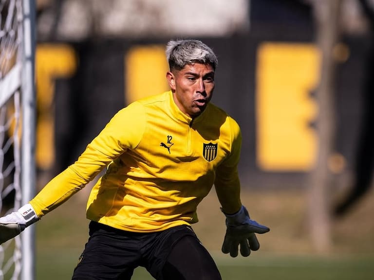 Instagram @oficialcap