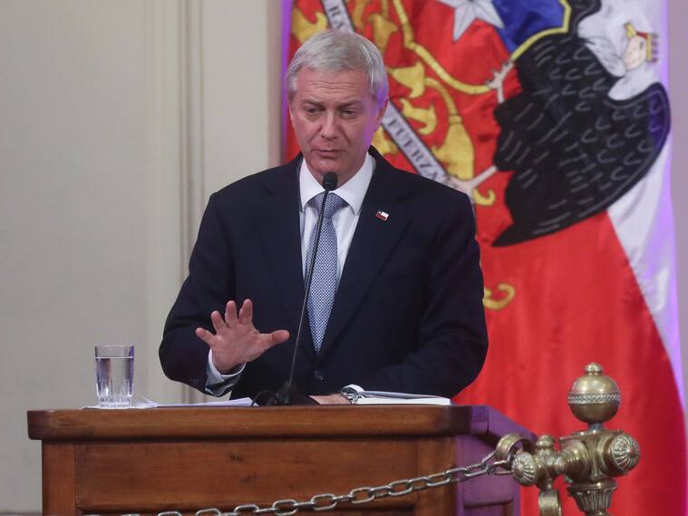 12 de enero de 2026 / SANTIAGO
El Presidente de la República, Gabriel Boric, encabeza la inauguración del Congreso Futuro 2026, que se realiza en el salon de Honor del ex Congreso Nacional. En la imagen, Jose Antonio Kast, presidente electo, se dirige a los asistentes.
FOTO: SEBASTIAN BELTRAN GAETE / AGENCIAUNO