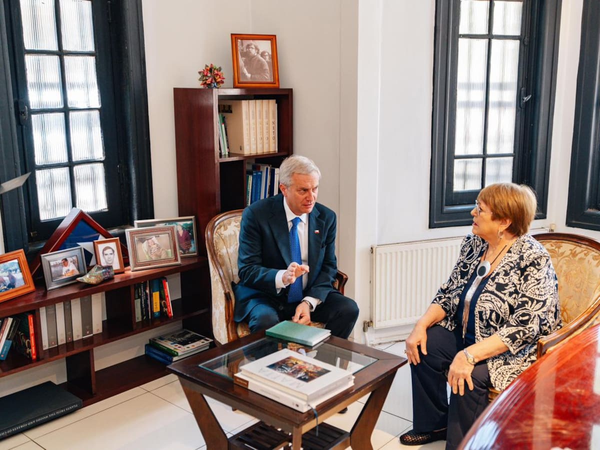 Presidente Kast se reúne con Bachelet en La Moneda en medio de indefinición del Gobierno por candidatura a la ONU