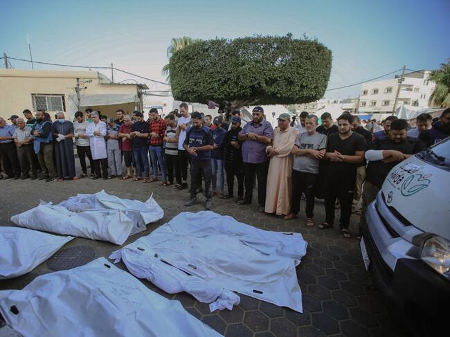Palestinos despiden a víctimas de bombardeos de Israel contra Gaza