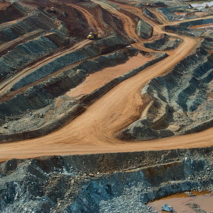 Minería chilena alcanza su menor brecha de género de la mano de la Generación Z: 45% son mujeres