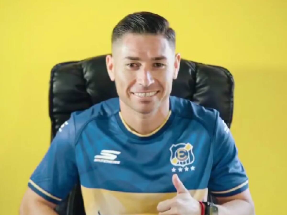 Oficial: Óscar Opazo deja atrás su pasado en Santiago Wanderers y es presentado en Everton
