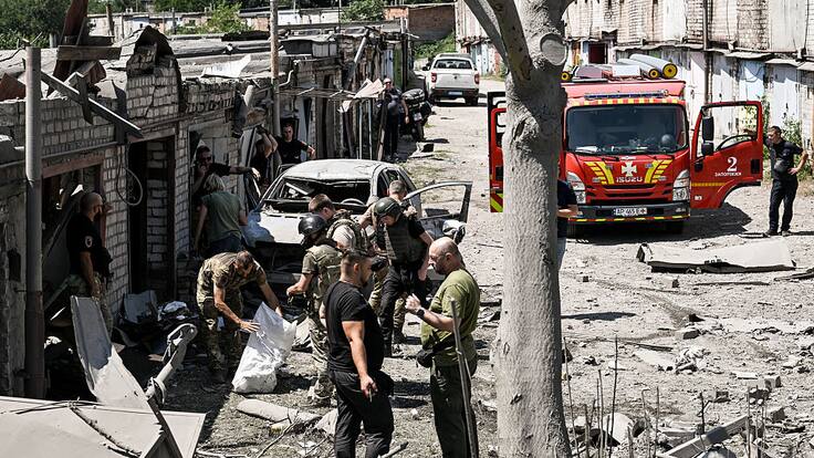 Nueva jornada de violencia: ataques cruzados entre Rusia y Ucrania dejan 14 muertos