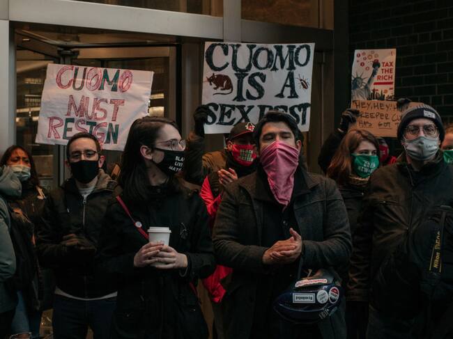 Manifestación que pide la renuncia de Cuomo
