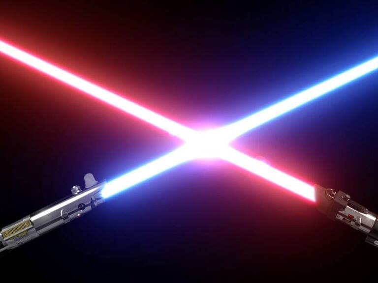 Youtuber crea -sable de luz real- y logra récord Guinness