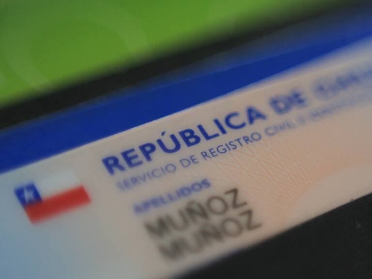 Anuncian nueva opción para renovar cédulas de identidad vencidas sin pedir hora en el Registro Civil