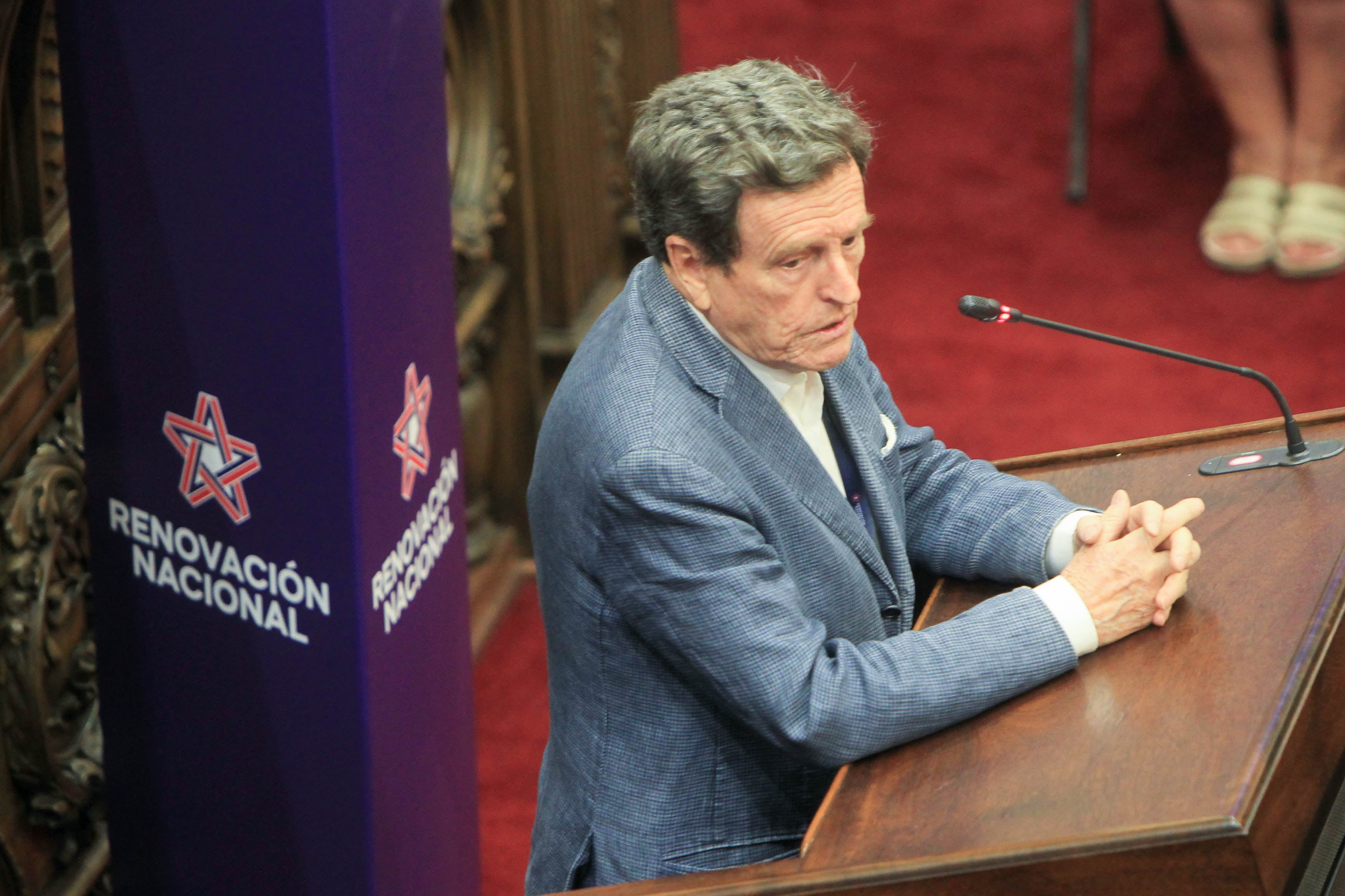 Carlos Larraín