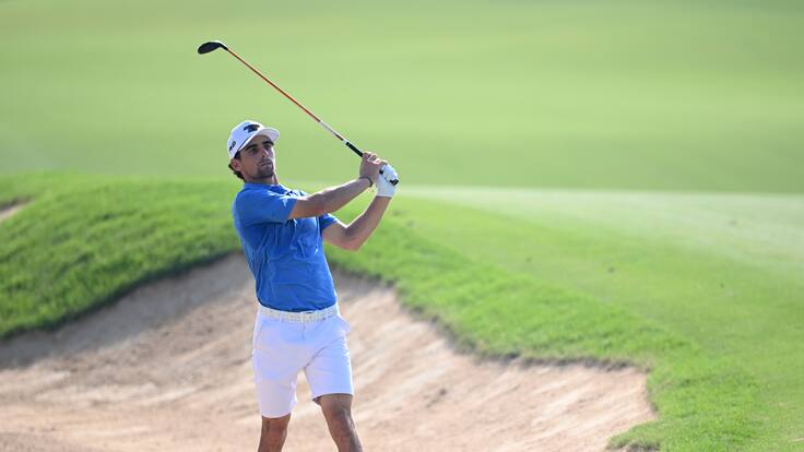 Joaquín Niemann batalla para mantener sus chances de clasificar al torneo final del DP World Tour de golf