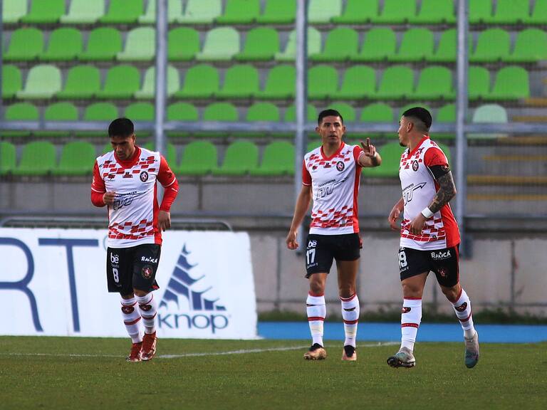 San Luis de Quillota suma a Felipe Flores: ya son cinco jugadores que reciben de Deportes Limache