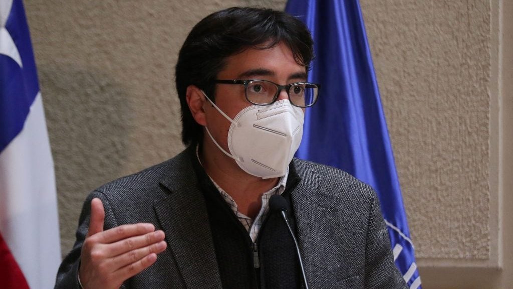 05 DE AGOSTO DE 2021/VALPARAISOEl senador Juan Ignacio Latorre ofrece un punto de prensa, tras la Sesión de Sala Especial del Senado, que analiza el proyecto de ley sobre acoso sexual en el ámbito académico.
FOTO: LEONARDO RUBILAR CHANDIA/AGENCIAUNO