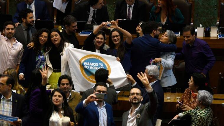 40 horas, 1024x576 jpg ok