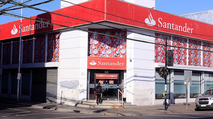 Banco Santander da cuenta de un “acceso no autorizado” a base de datos con información de clientes de Chile, Uruguay y España