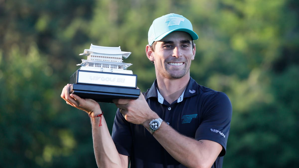 Joaquín Niemann gana su octavo título en el LIV Golf y asegura millonario premio
