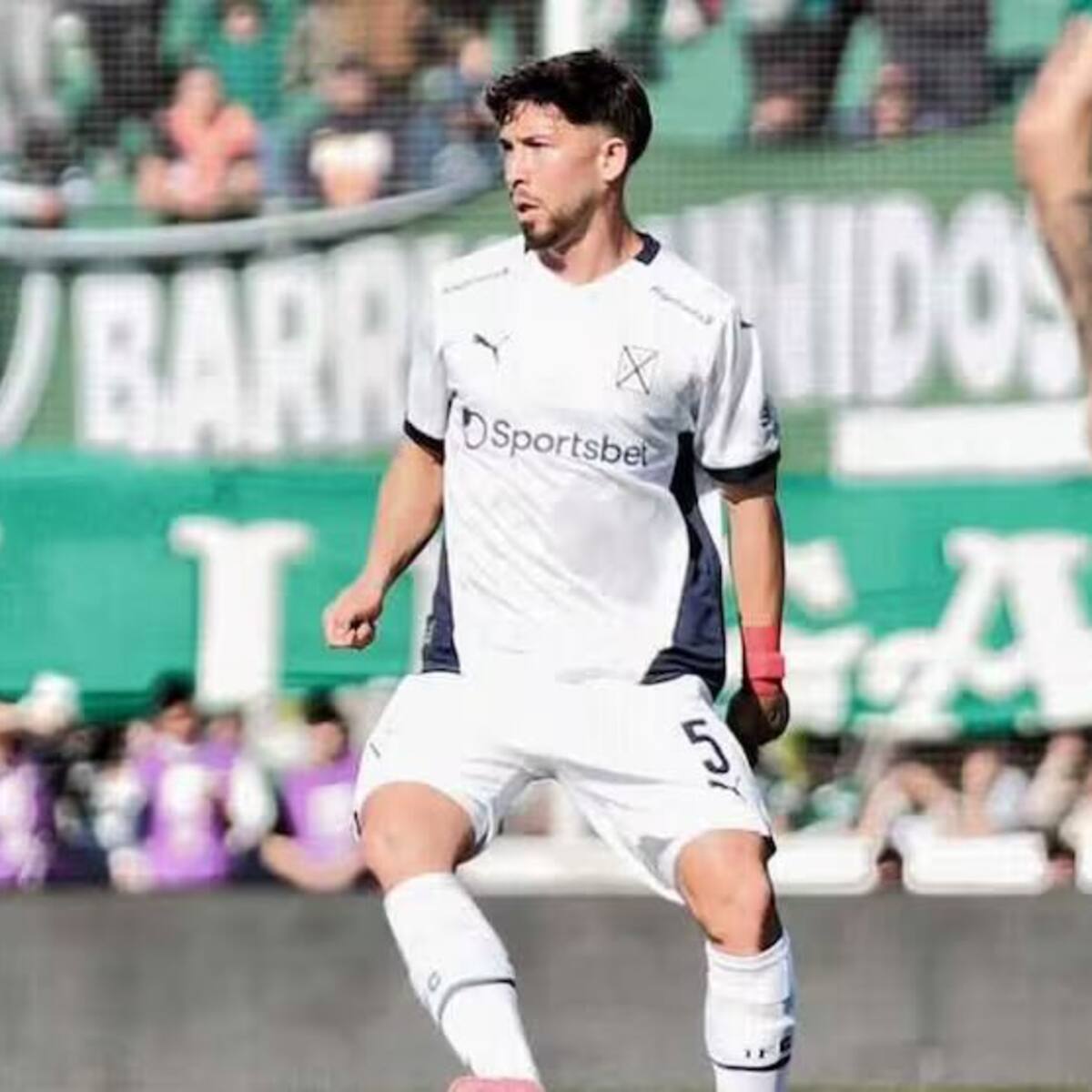 “Estoy feliz acá”: Felipe Loyola desestima ofertas para dejar Independiente