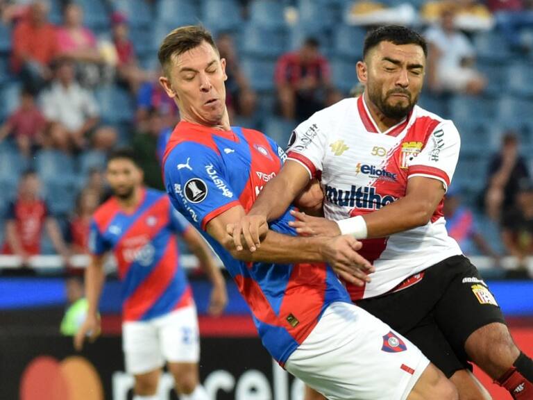 Curicó Unido se despide rápidamente de la Copa Libertadores tras caer ante Cerro Porteño en Paraguay