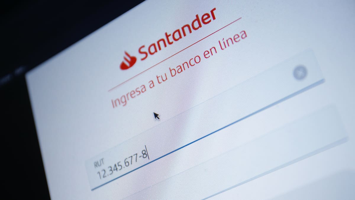 Corte confirma millonaria devolución que deberá hacer Banco Santander a cliente víctima de fraude