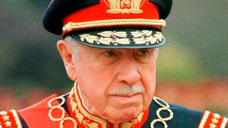 Villa Alemana retiró condición de "ciudadano ilustre" a Augusto Pinochet