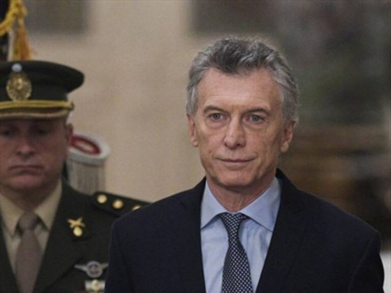 El gobierno de Macri intenta renegociar su deuda y aparece el fantasma de nuevo default en Argentina