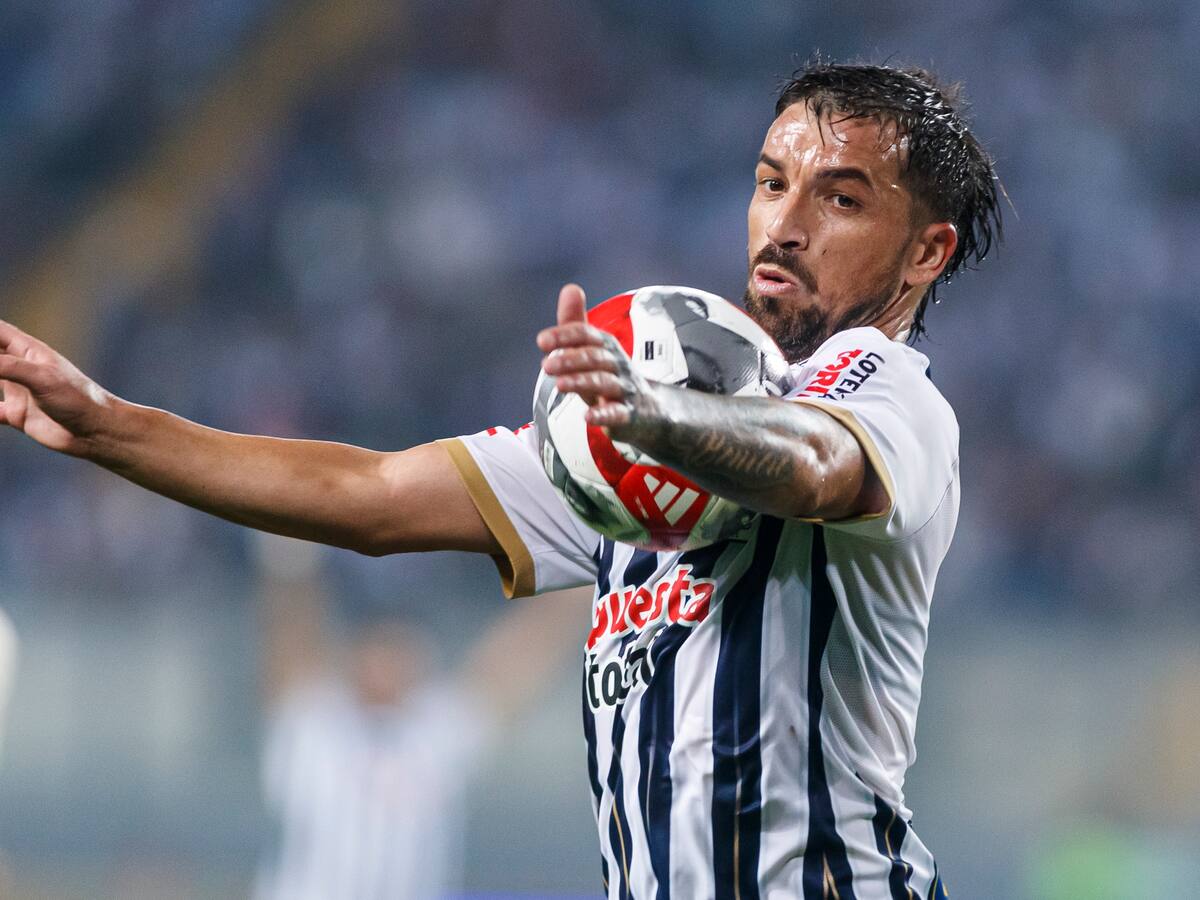 Gabriel Costa rompe el silencio tras ser vinculado con el fútbol chileno: “Estoy buscando opciones”