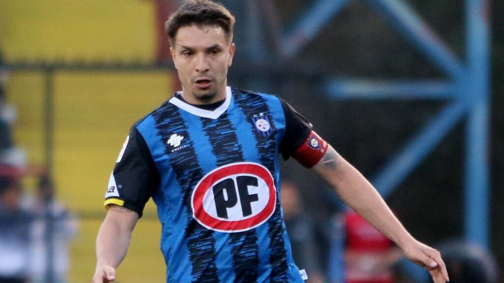 Claudio Sepúlveda, capitán del Huachipato puntero del campeonato: "El objetivo es ir partido a partido, sin marearnos ni mirar mucho la tabla"
