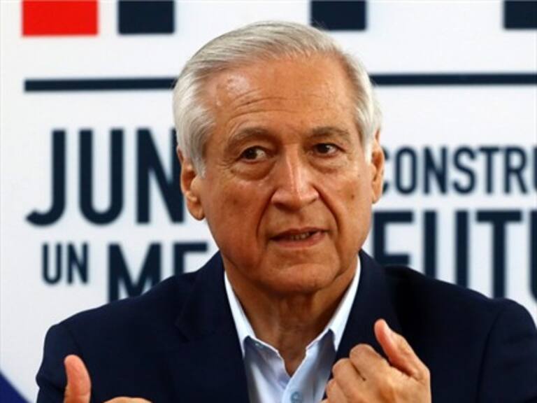 Muñoz: Me pareció una forma graciosa de ilustrar esta obsesión del Gobierno con criticar a Bachelet