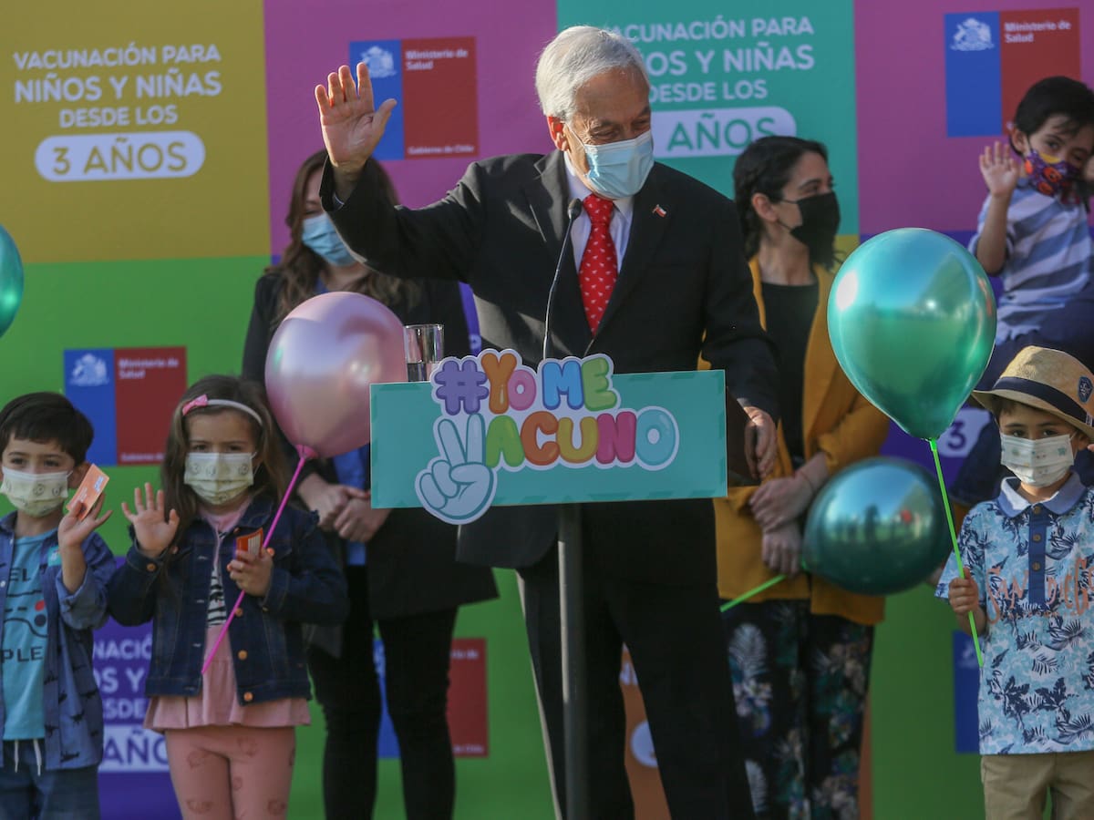 Más de dos mil niños y niñas fueron inoculados en primera jornada de vacunación desde los 3 años