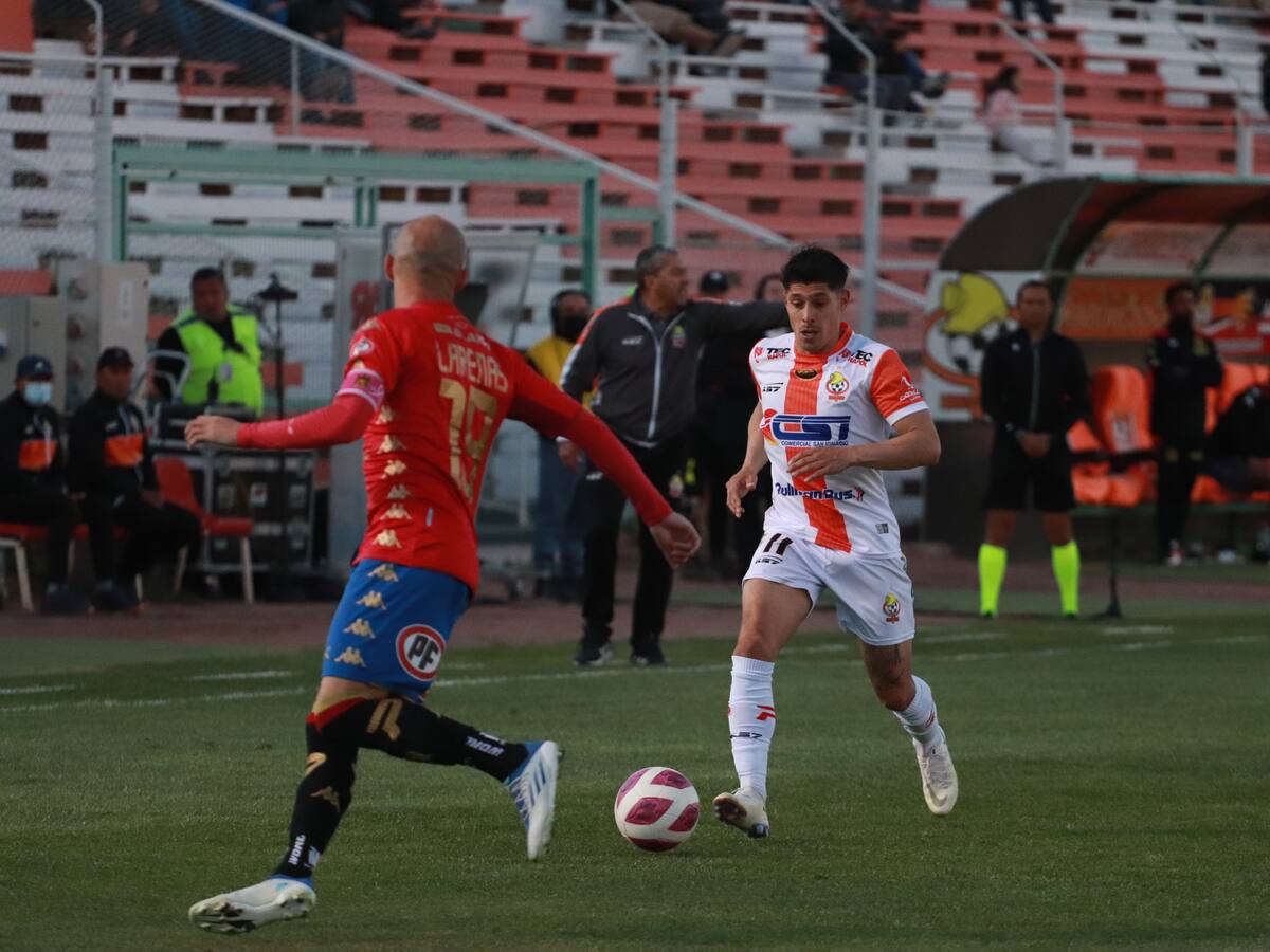 Programación fútbol chileno: ¿Qué partidos se juegan hoy, 8 de diciembre, y quién transmite?