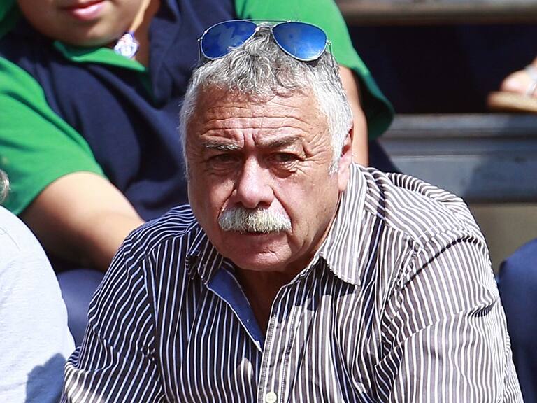 Carlos Caszely se siente ídolo: «El colocolino me ama»