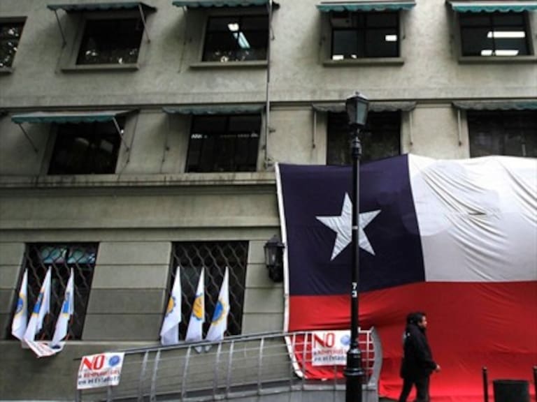 Indagan a cuatro exdirectivos de Capredena por millonarias pensiones irregulares