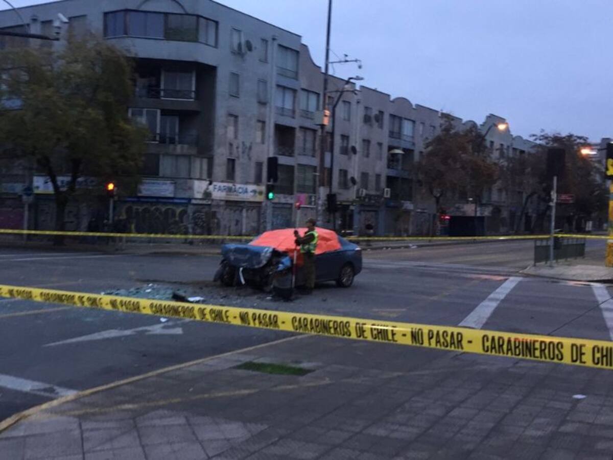 Conductor fallece en accidente de tránsito en barrio Matta Sur tras chocar con bus del Transantiago