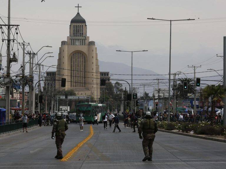 19 de Octubre del 2019/SANTIAGO
Cecerolazo en Plaza de Maipu, FF.EE de Carabineros interviene ante la protesta ciudadana
FOTO:SEBASTIAN BROGCA/AGENCIAUNO