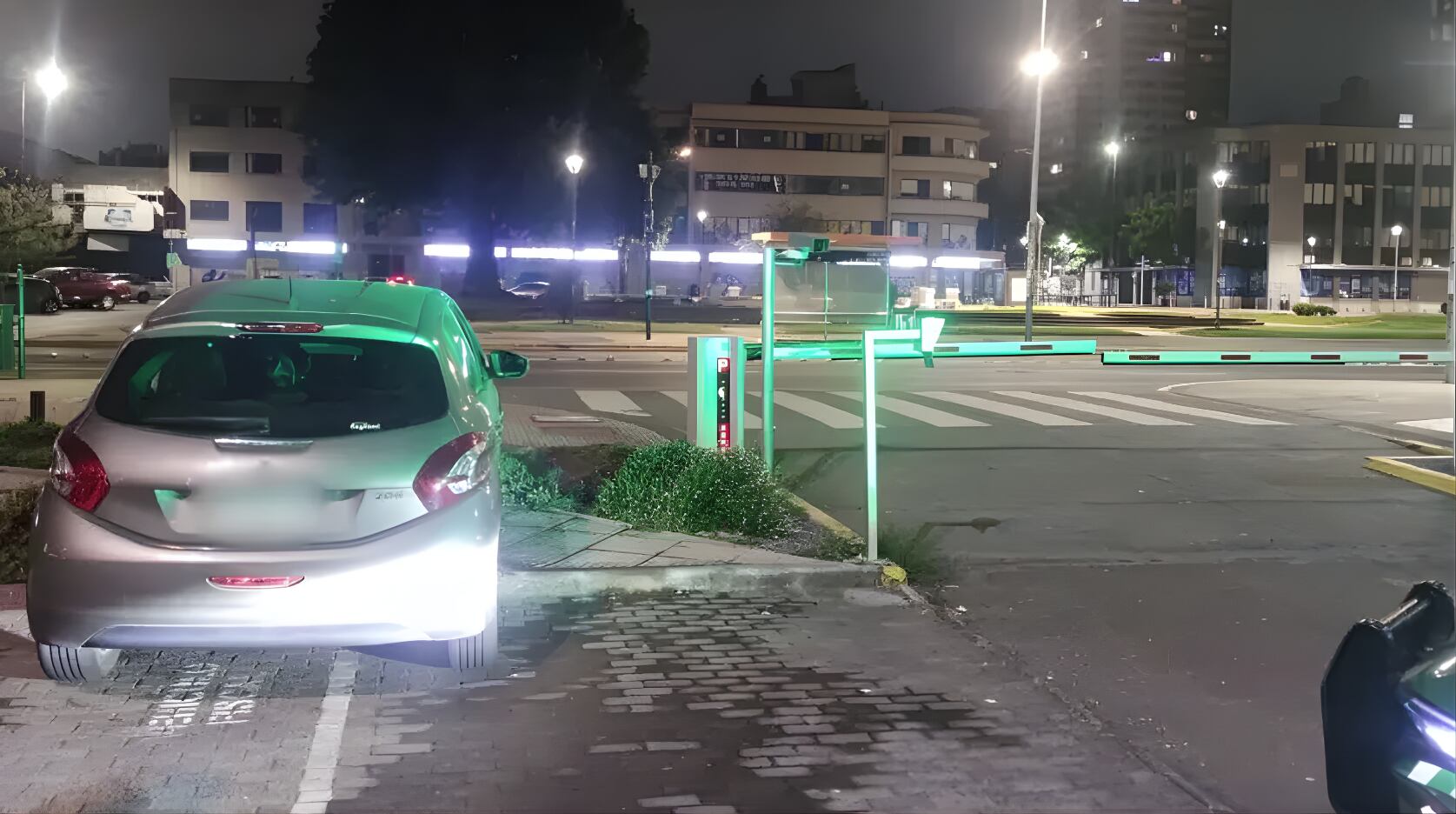 GORE del Biobío es detenido tras intentar conducir ebrio desde edificio institucional