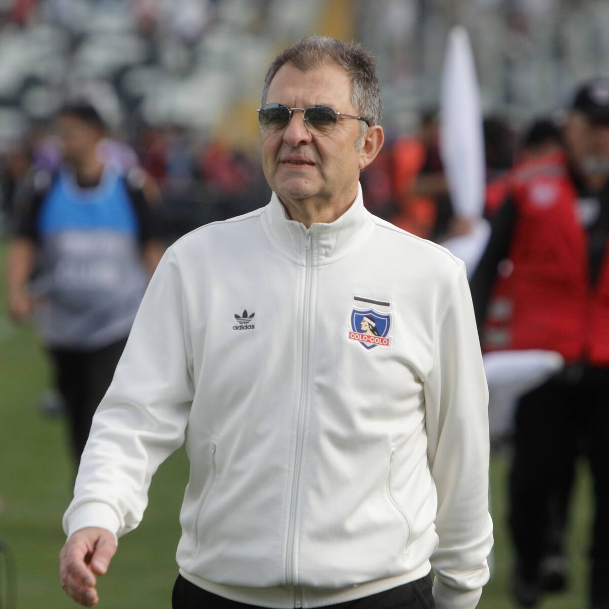 Giro en el futuro de Aníbal Mosa: podría dejar Colo Colo y asumir un alto cargo en el fútbol chileno