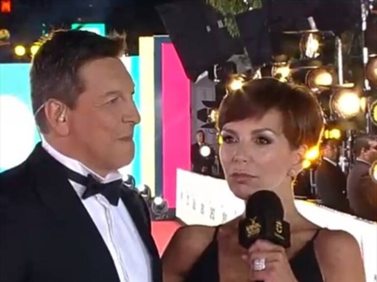 El intenso beso de Francisca García Huidobro y Julio César Rodríguez