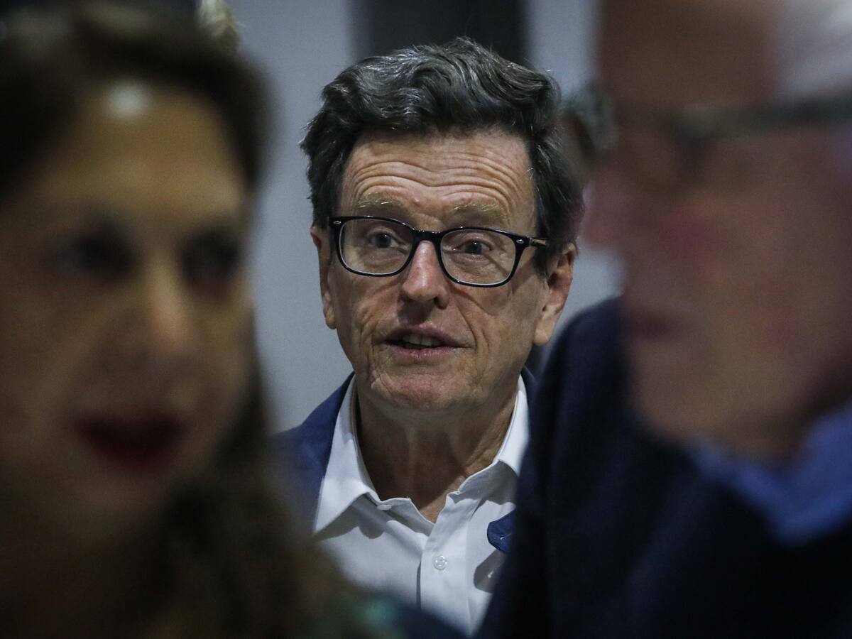 “Me van a pegar”: Carlos Larraín se desmarca de Matthei y revela por quién votará por Kast