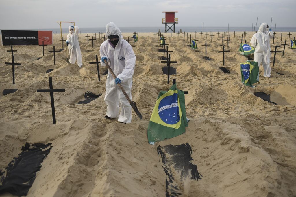 Protesta en Río de Janeiro contra las muertes en la pandemia
