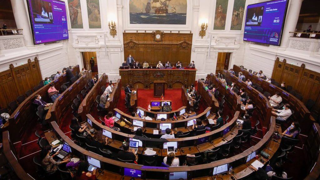 28 de Octubre de 2021 /SANTIAGOSesión del Pleno número 36 en el que se lleva acabo  discucion del cronograma de trabajo de la Convención Constitucional , en la sede del Congreso Nacional de Santiago.
FOTO CRISTOBAL ESCOBAR /AGENCIAUNO