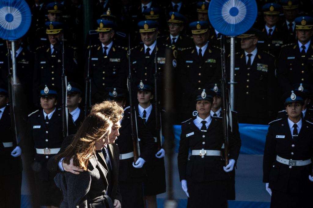 Los ultraderechistas Javier Milei y Victoria Villarruel en una actividad oficial en Buenos Aires de Argentina.