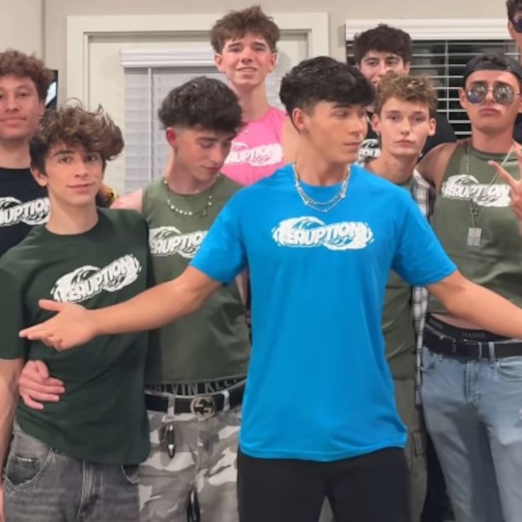 En un evento público: actor para adultos busca romper récord sexual con desafío de mil hombres en un día