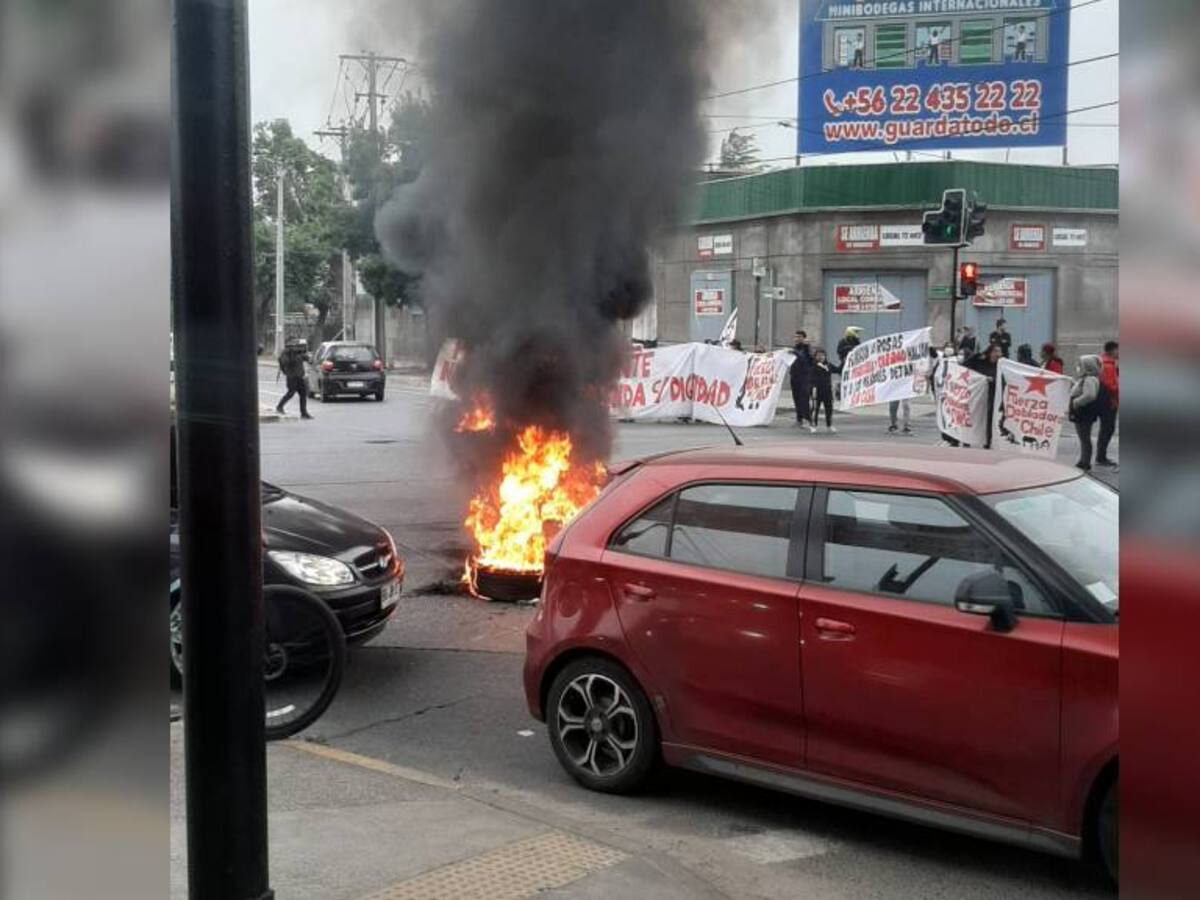 Manifestantes protestan e instalan barricadas en Independencia: se reporta gran congestión en la zona