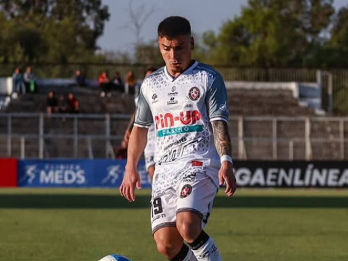 No juega contra la U: el fuerte pisotón por el que Daniel “Popín” Castro fue expulsado ante Palestino