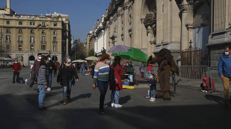 Informe Epidemiológico: vuelven a bajar las cifras de covid y sólo seis regiones tienen más de mil casos activos