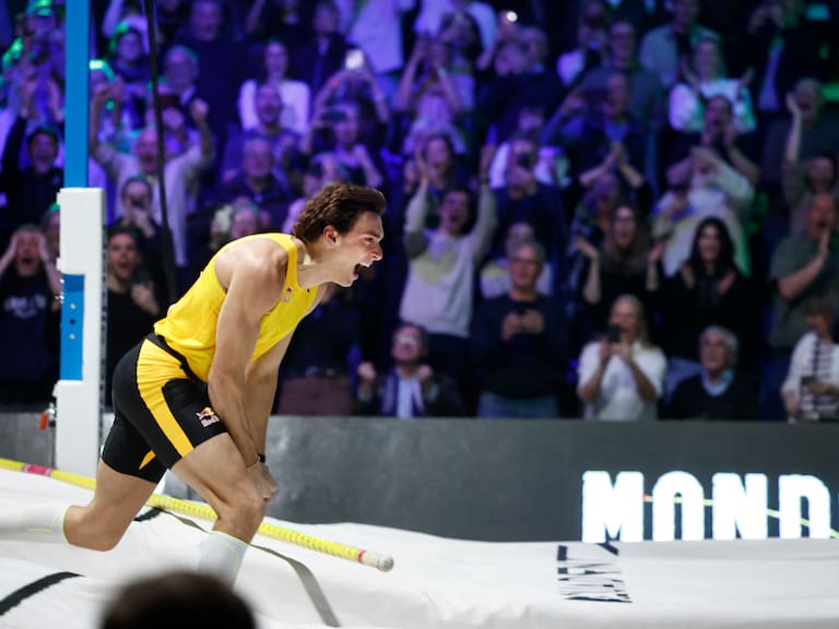 Armand Duplantis supera por decimoquinta vez su récord del mundo en salto con garrocha