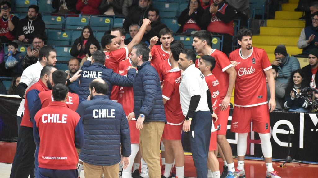 Chile se impone a Barbados y queda a un paso de superar el Preclasificatorio a la Americup 2025