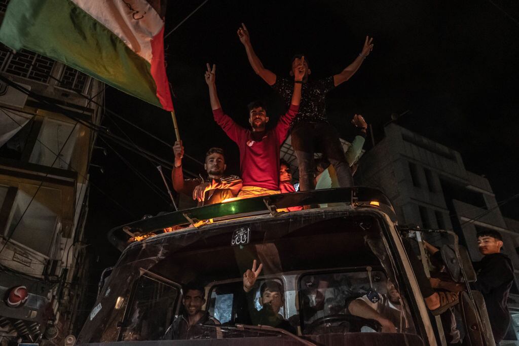 Los palestinos festejan el fin de los bombardeos sobre Gaza