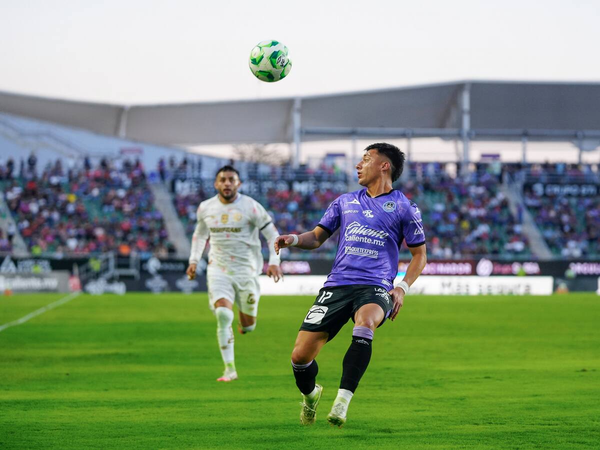 El inesperado golpe que sufre uno de los mejores chilenos en la Liga MX: su club podría desaparecer