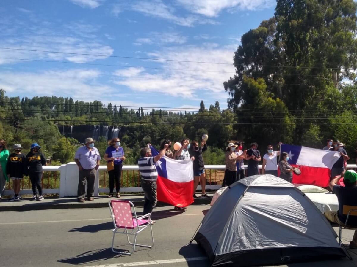 Empresarios turísticos de los Saltos del Laja protagonizaron toma de carretera en medio de crisis por cuarentenas
